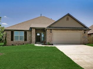 901 SW Vangough Rd, Bentonville, AR 72712