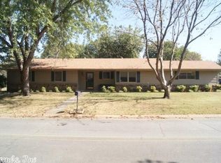 17 Barksdale Dr, Searcy, AR 72143