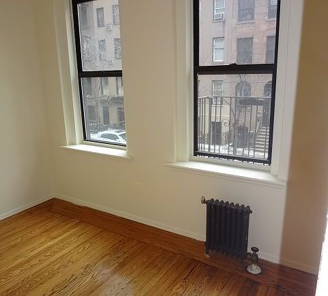 5th image of 224 E 48th St APT 2A