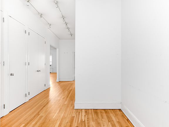 3rd image of 525 Park Ave APT 9B
