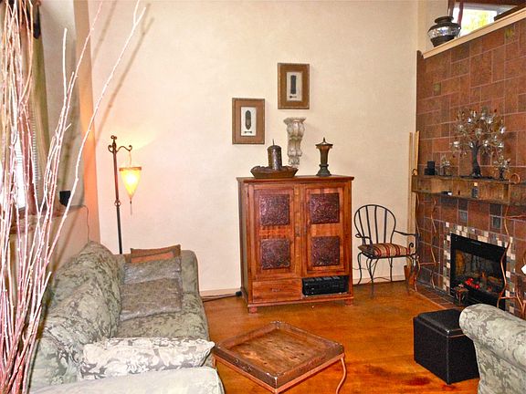 2nd image of 1129 63rd St SE Unit B