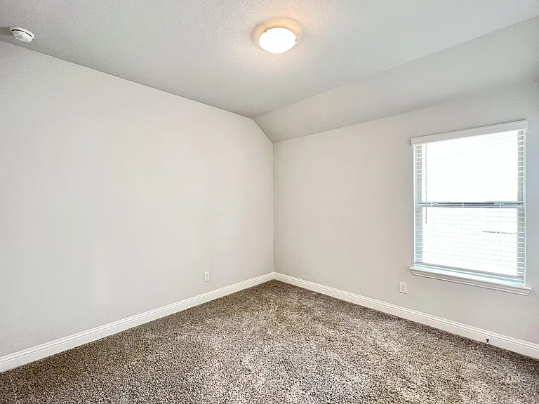 2712 Country Church Rd — Photo 11