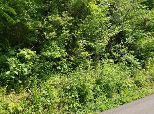 932 McCubbins Rd, Strawberry Plains, TN 37871