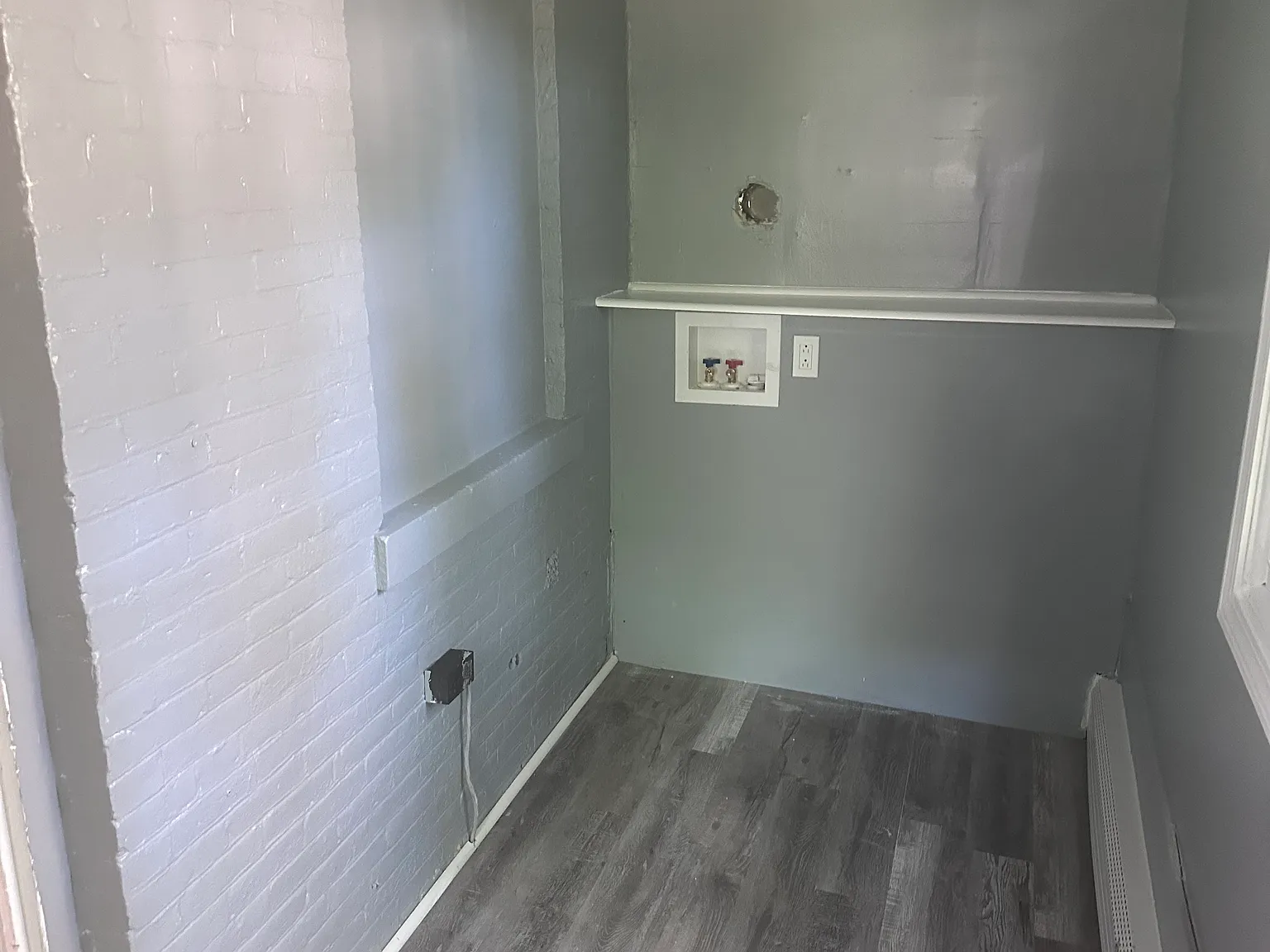 31 Edgewood St — Photo 3
