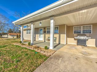 122 Briar Rd, Oak Ridge, TN 37830