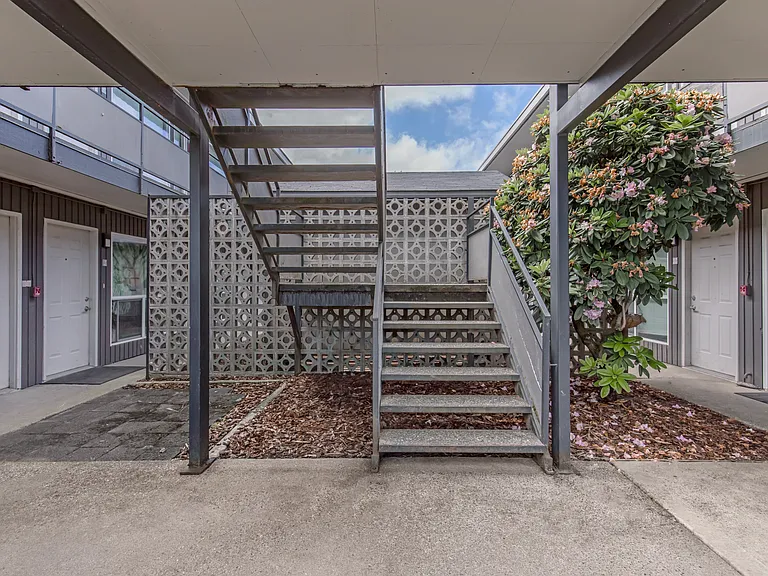 WhiteRock — Photo 1