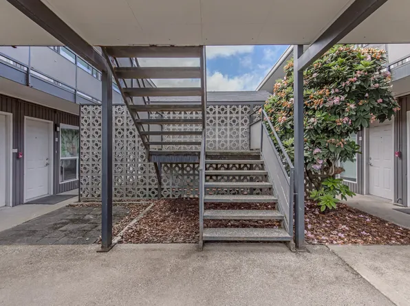 WhiteRock, 5416 E South St #12, Tacoma, WA 98444