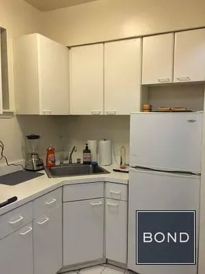 Rented by Bond New York | media 12