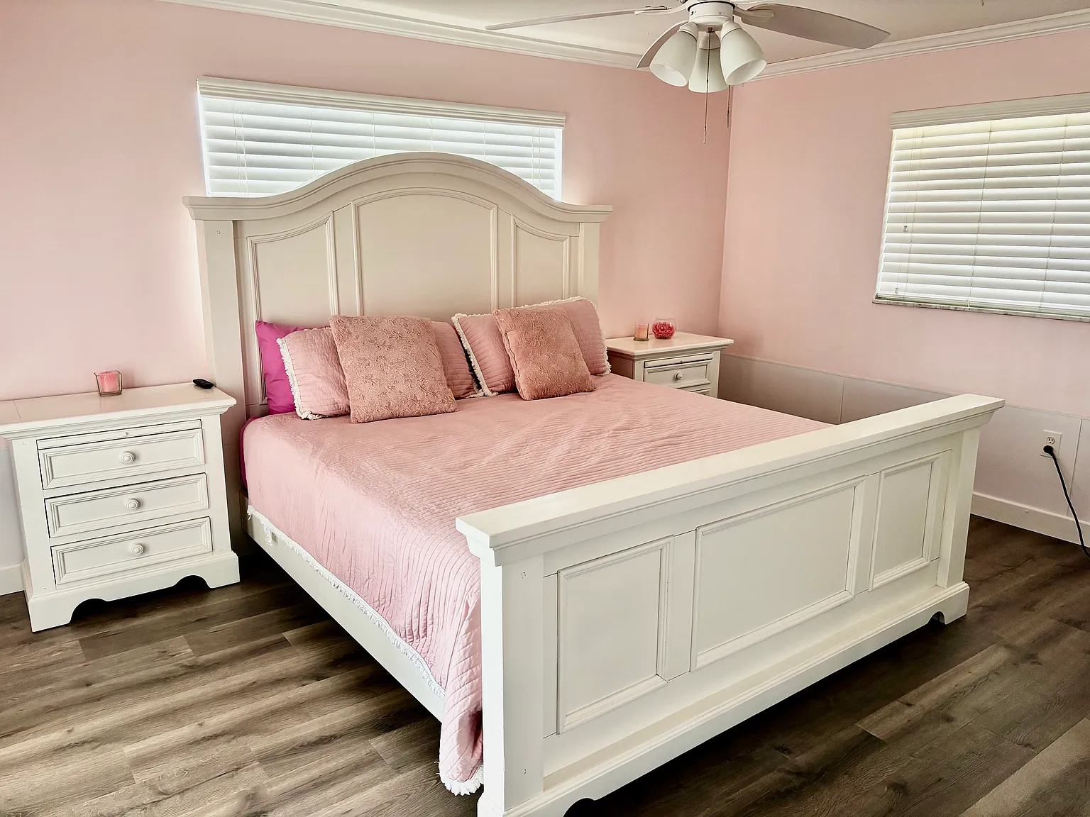 381 De Lido Ct — Photo 2