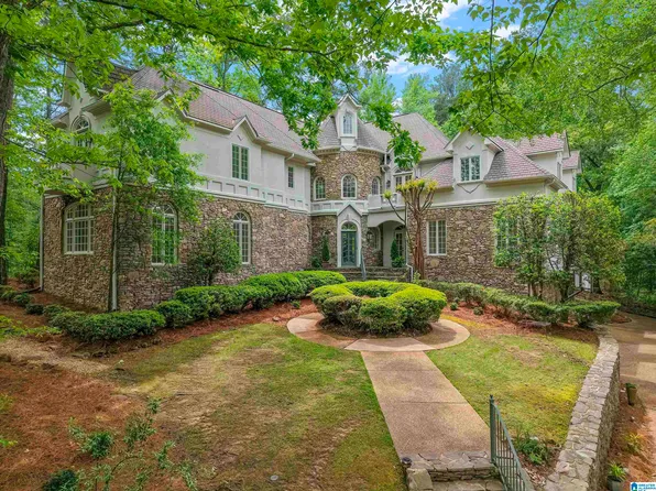 2074 Royal Fern Ln, Hoover, AL 35244