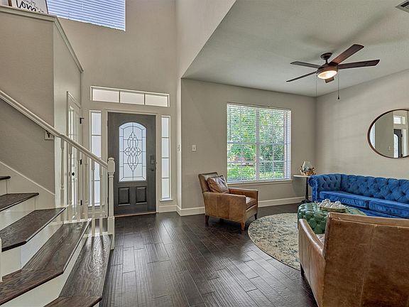 4th image of 23 Wintergrass Pl