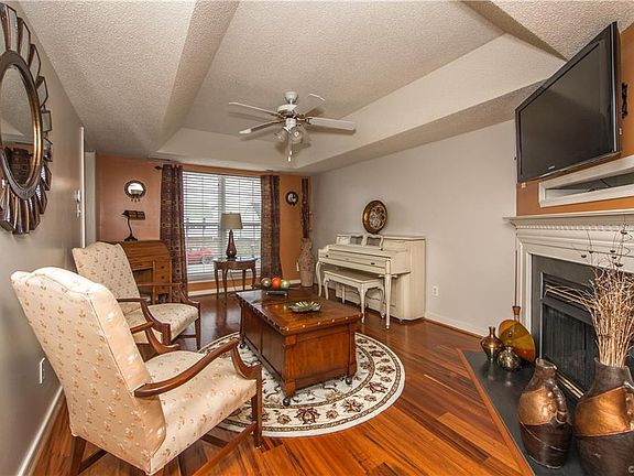 3rd image of 5003 Fernbrook Pl