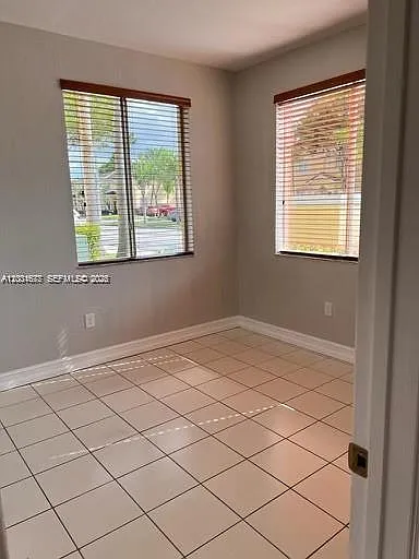2606 SE 15th Pl #328 — Photo 31