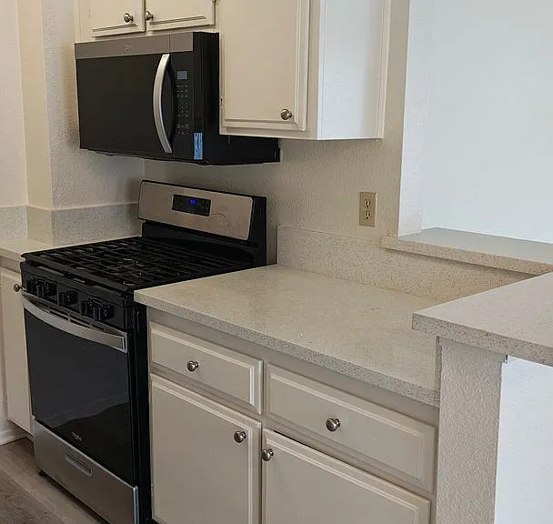 Villa Monaco Apartments — Photo 26