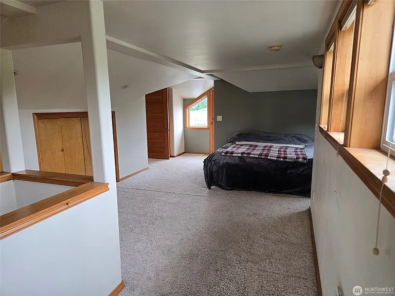 20001 Marine Dr NW — Photo 20