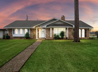 4912 Goose Creek Dr, Baytown, TX 77521