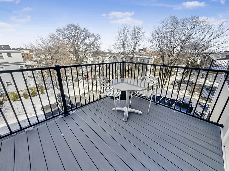 40 Waverly St #3 — Photo 19