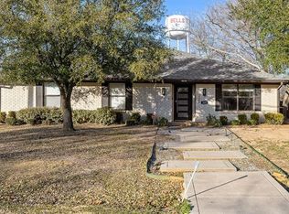 305 W McFarland St, Bells, TX 75414