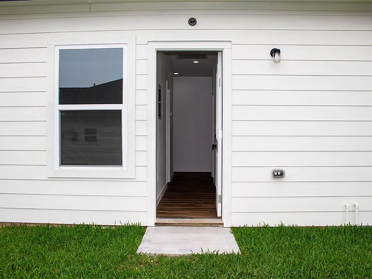 106 Runnels St #A — Photo 36