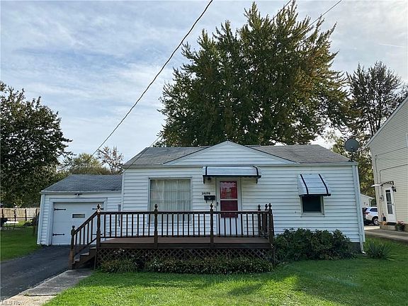 3rd image of 34270 Sylvia Dr