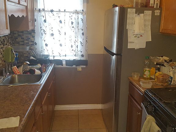 5th image of 3711 Madison St
