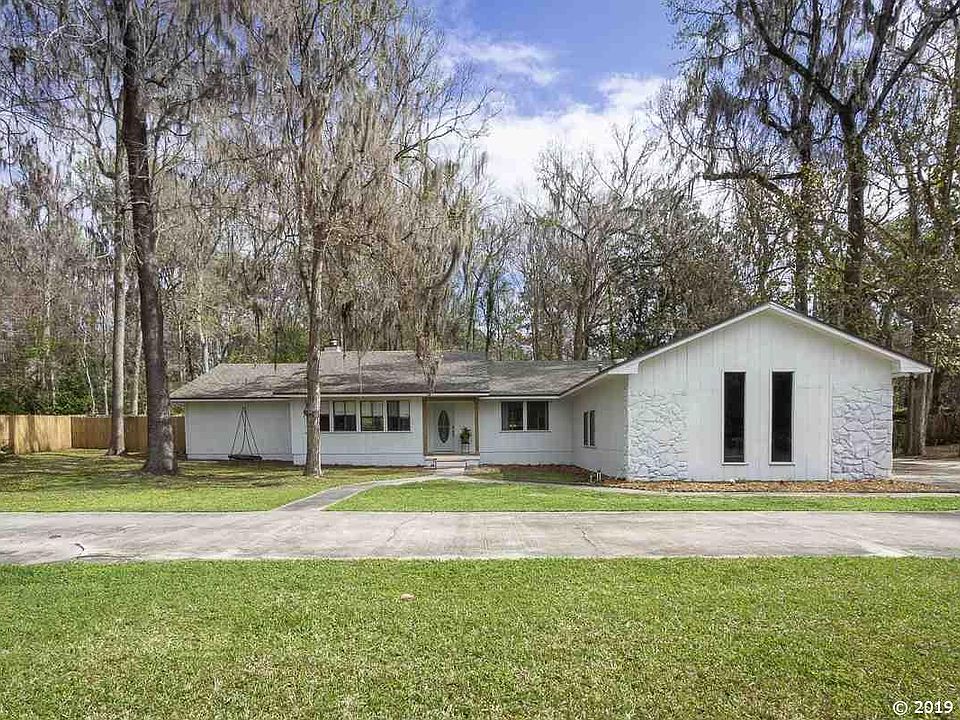 1st image of 1605 NW 27th Ter