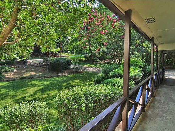 3rd image of 2218 Greencrest Dr NE