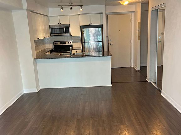 5th image of 525 Wilson Ave #729