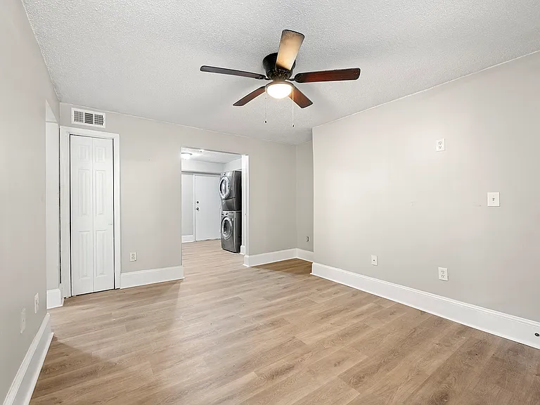 156 Fairfield Pl NW — Photo 7