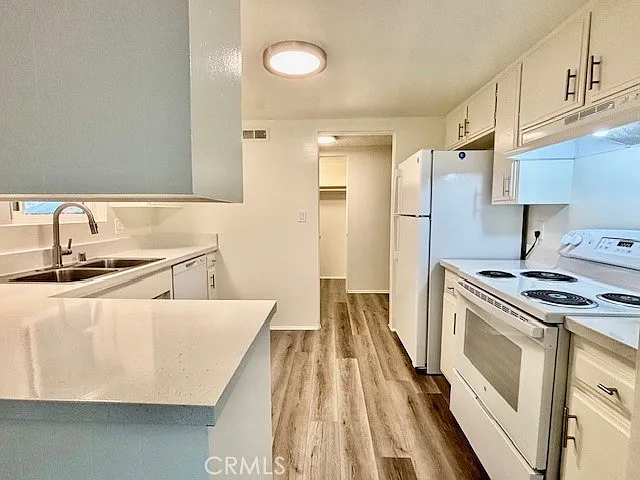 16531 Alliance Ave #H — Photo 16