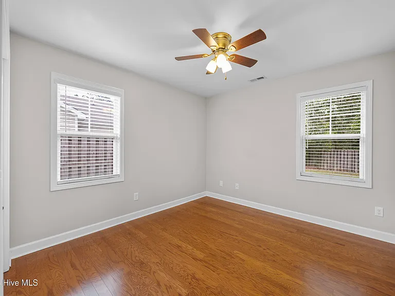 421 Ridgeway Dr — Photo 22