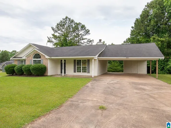 907 Lee Road 379, Smiths Station, AL 36877