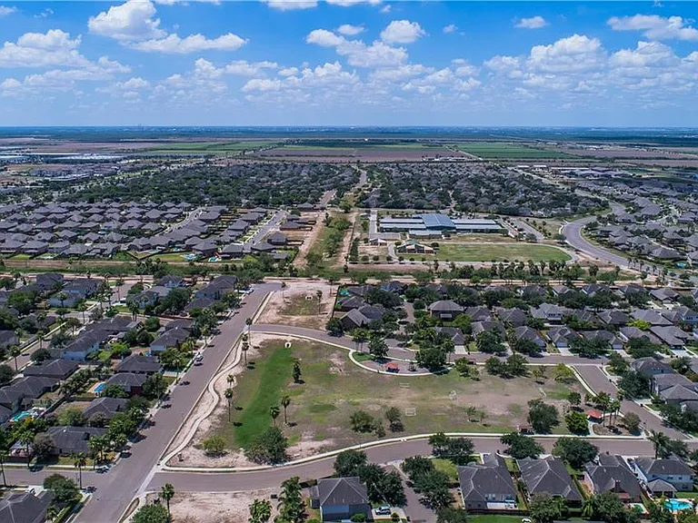 3500 San Andres Ct — Photo 24