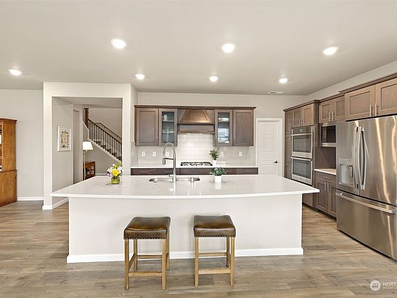3rd image of 32854 Ash Avenue SE