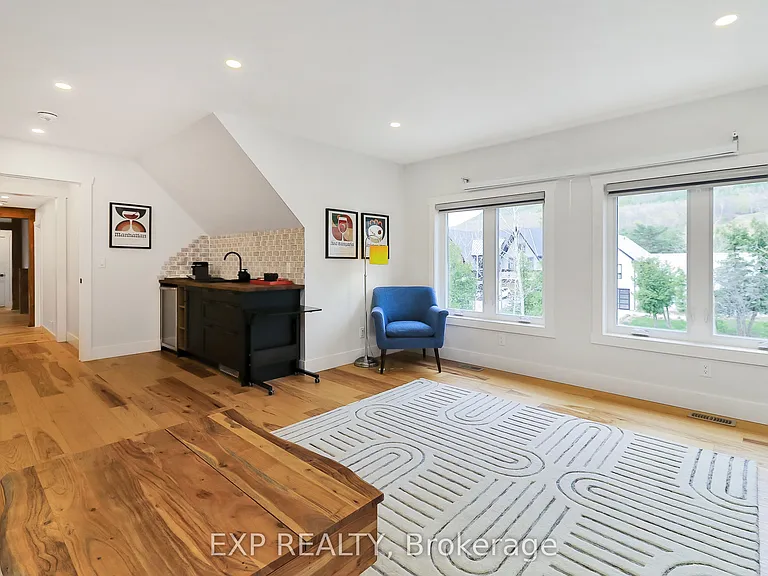155 Delphi Ln — Photo 14