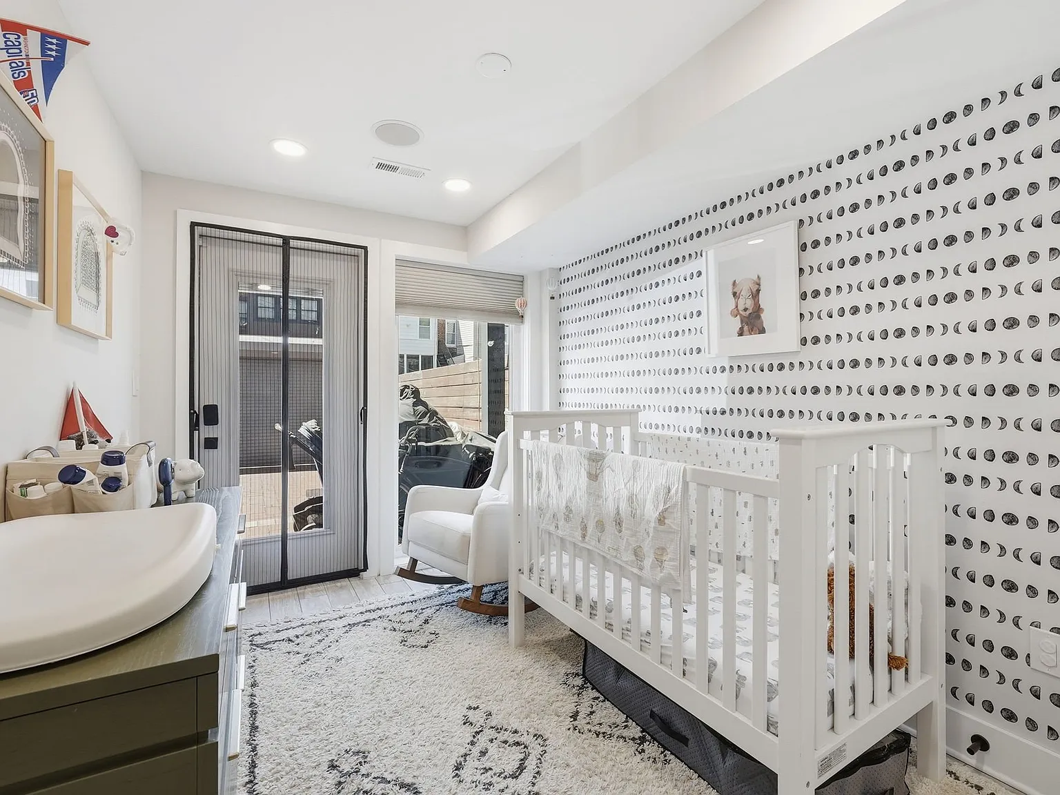 Modern Luxury Petworth Condo | Private Deck, Garage & 97 Walk Score — Photo 2