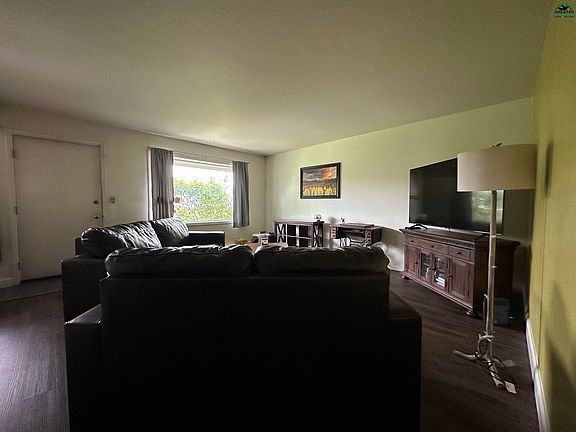 3rd image of 141 Dunkel St #4C