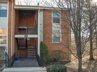 1996 Greenglen Dr APT 304, Saint Louis, MO 63122