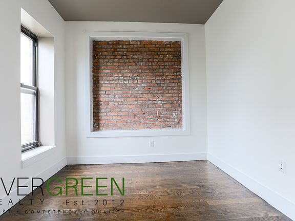 4th image of 93 Grattan St APT 1L