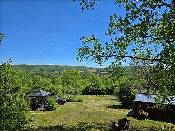 3rd image of 6303 Gleason Hill Rd