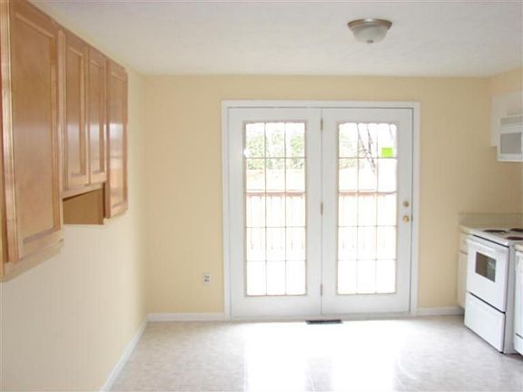 3rd image of 4449 Tangent Dr