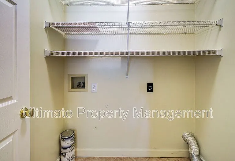 321 S Kerr Ave #102 — Photo 7