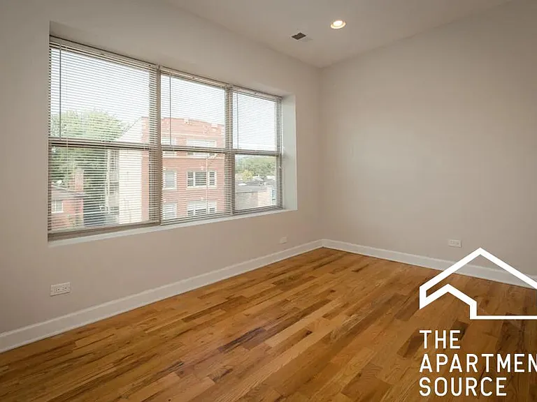 2046 W Touhy Ave #1 — Photo 3