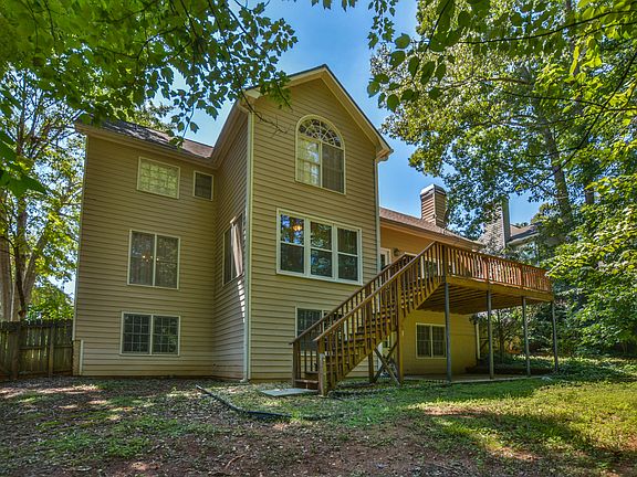 5th image of 295 Channings Lake Dr