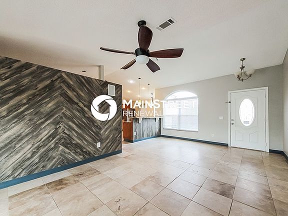 5th image of 637 Regency Way