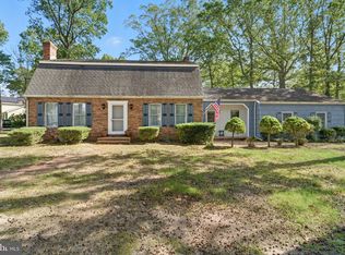 118 N Lakeshore Dr, Manahawkin, NJ 08050