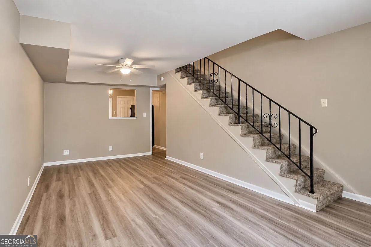 2 bed, 1.0 bath, $1,497 — Photo 4