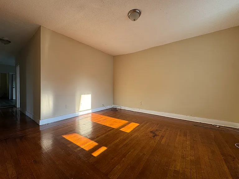 134-3 Magnolia St #3C — Photo 2