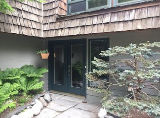 1601 Shore Dr, Anchorage, AK 99515