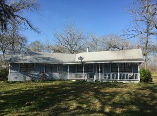 5074 Nichols Rd, Wharton, TX 77488